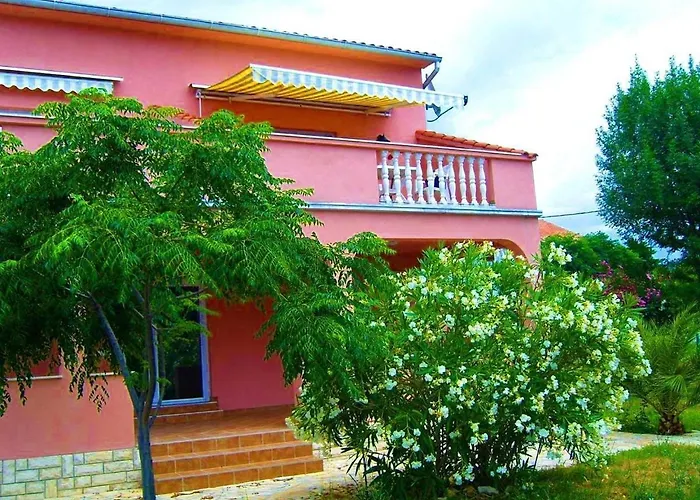 With A Parking Space Barbat, Rab - 15459 Apartmán Barbat na Rabu